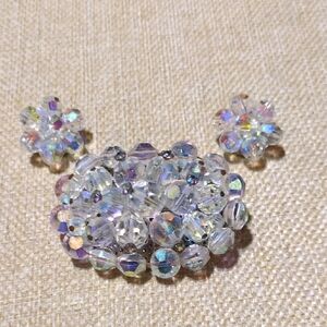 Vintage Aurora Borealis AB Beaded Cluster Brooch Earrings Set Silver Toned